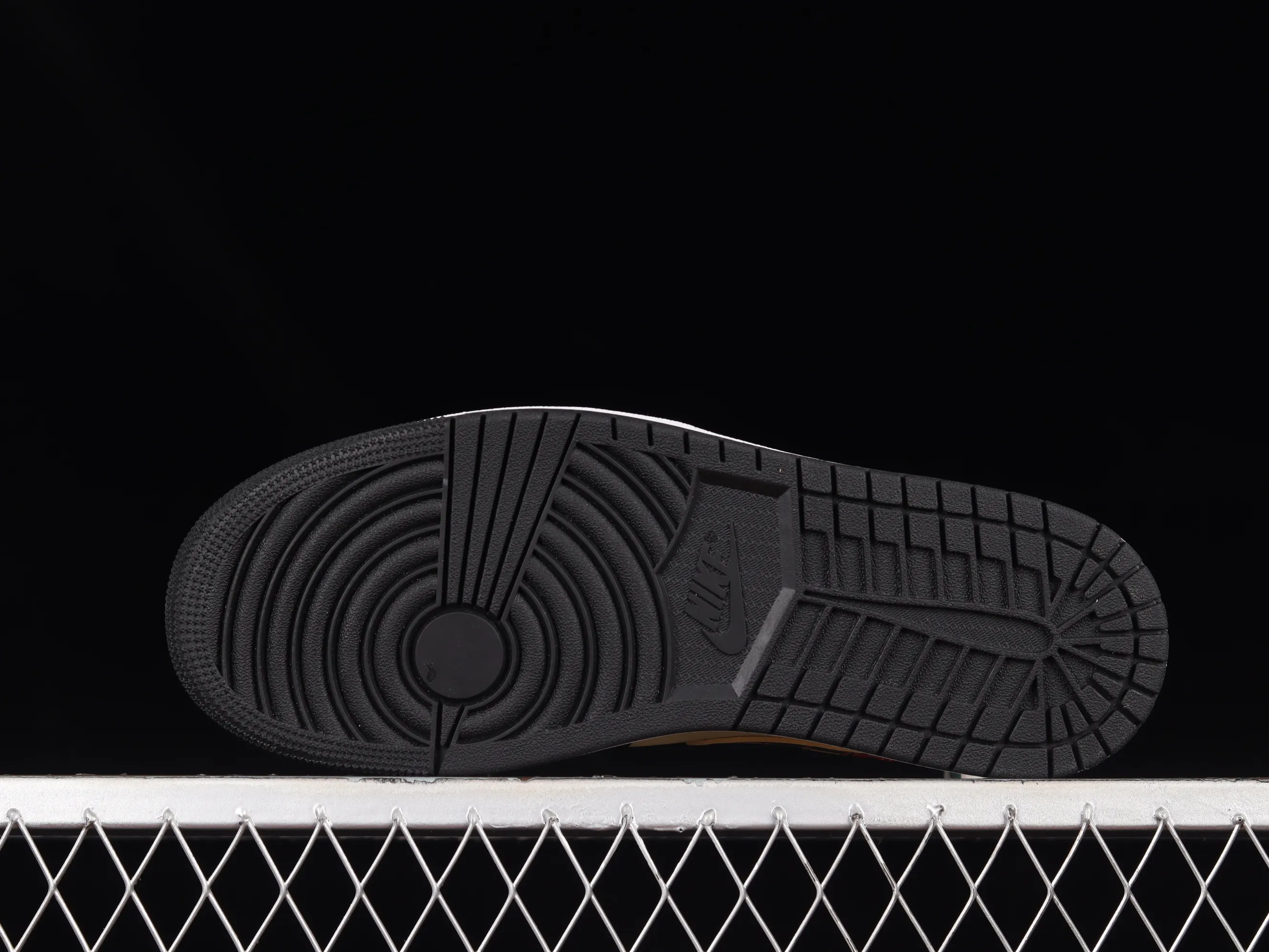 All categories Air Jordan Jordan series basketball shoes Air Jordan 1 Mid G version pure original Air Jordan 1 Mid "Tartan Swoosh" AJ1 Joe 1 plaid skirt black brown red Zhongbang basketball shoes DZ5329-001